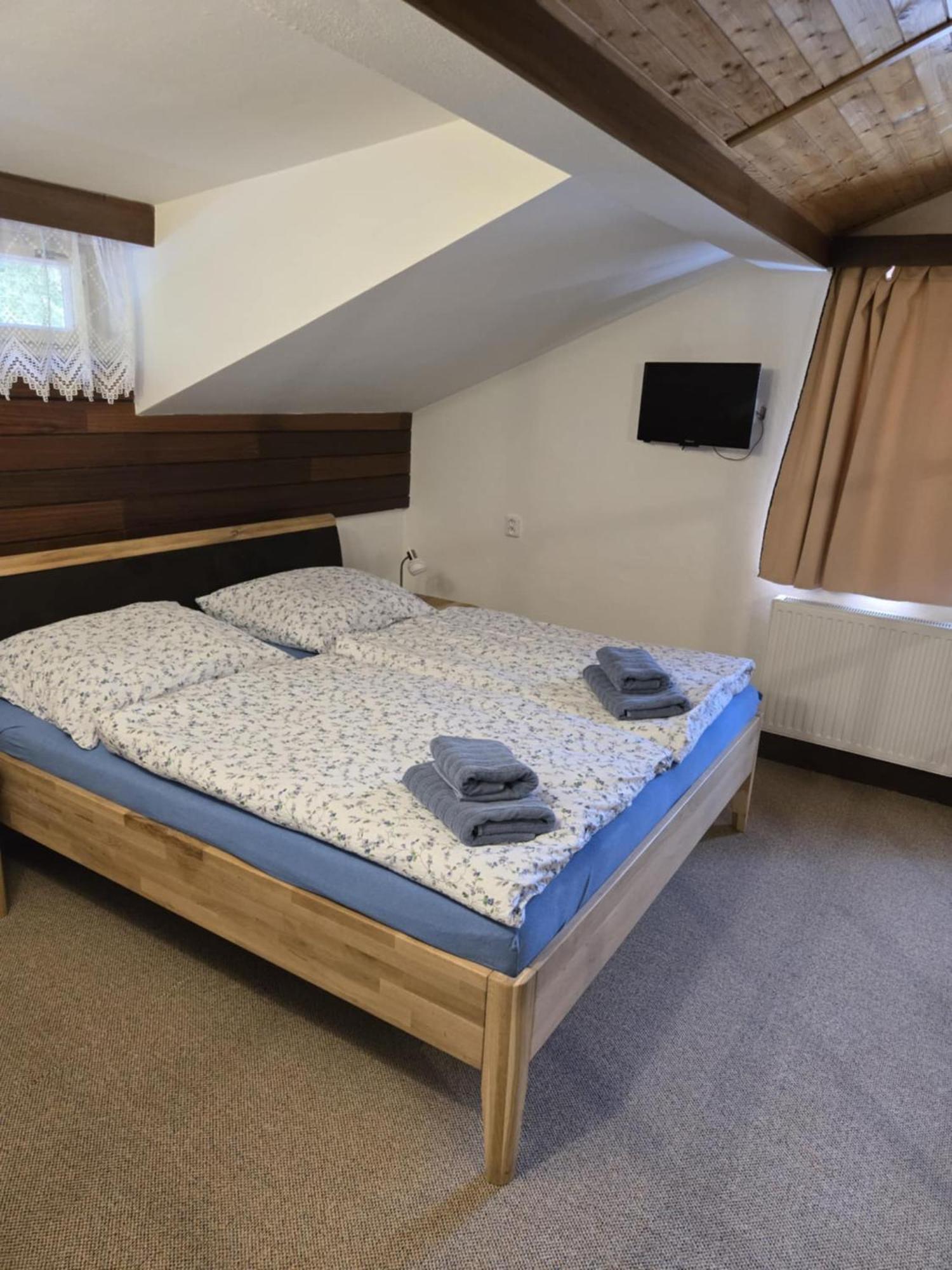 Hotel A Penzion Pegas Vlachovice Dış mekan fotoğraf